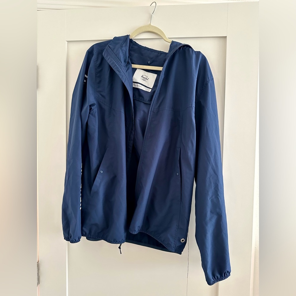 Herschel Supply Company Hooded Windbreaker Jacket. Navy. Large